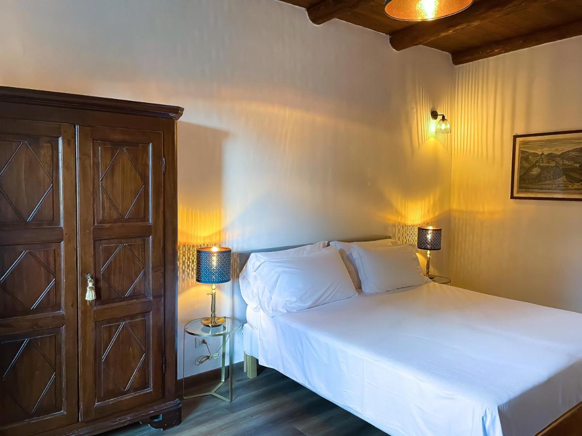Agriturismo La Margherita การ์มาโญลา ภายนอก รูปภาพ