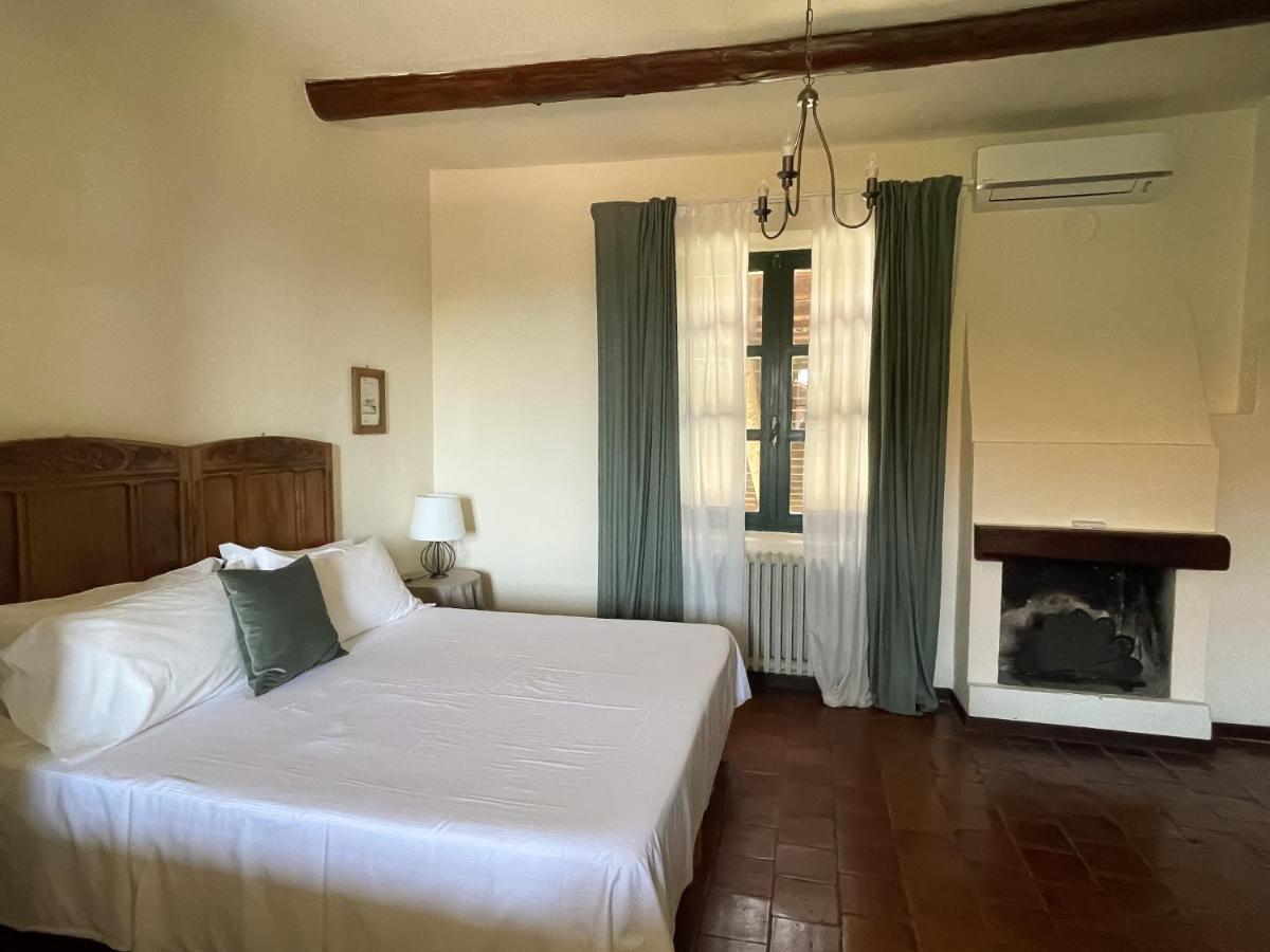 Agriturismo La Margherita การ์มาโญลา ภายนอก รูปภาพ