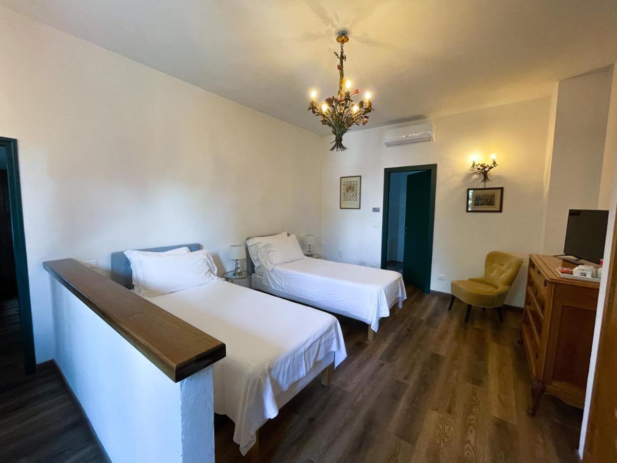 Agriturismo La Margherita การ์มาโญลา ภายนอก รูปภาพ